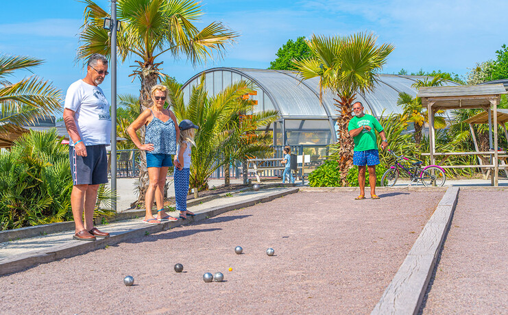 petanque-53873493.jpg